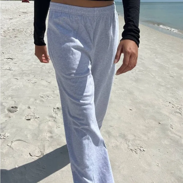 Brandy Melville Anastasia Sweatpants Light Gray - Image 2