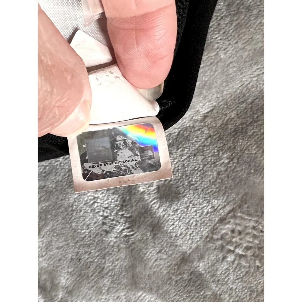 The North Face women's size medium black shorts pull-on drawstring - Image 5