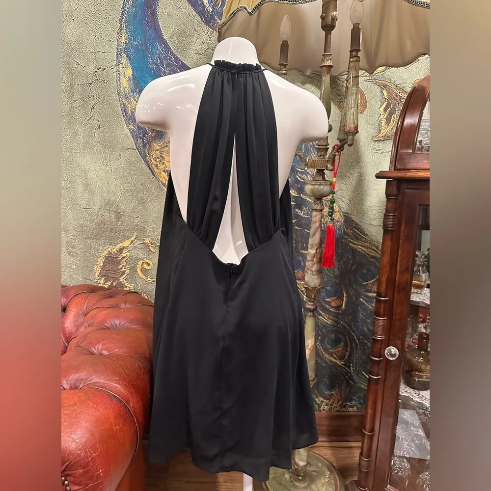 EUC EVERLY BLACK MINI DRESS high neck & back  draped keyhole very sexy &  classy - Image 4