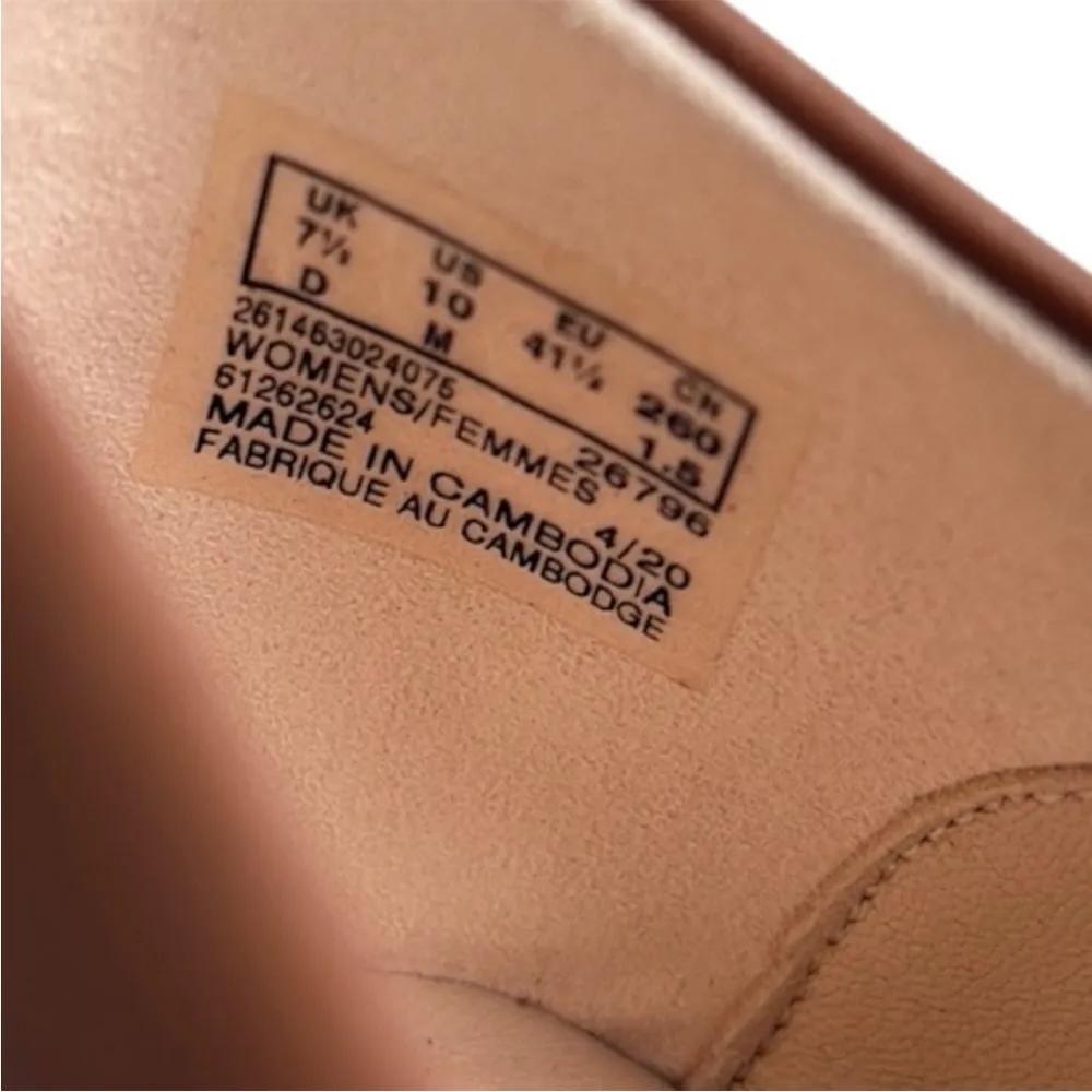 Like New Clarks Leather Pure Viola Loafers
Brown Size 10 - Image 4