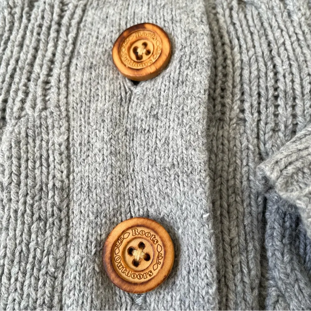 Women’s  Button Up Cable Grey Cardigan Sweater Squirrel Patch Size L - Image 5