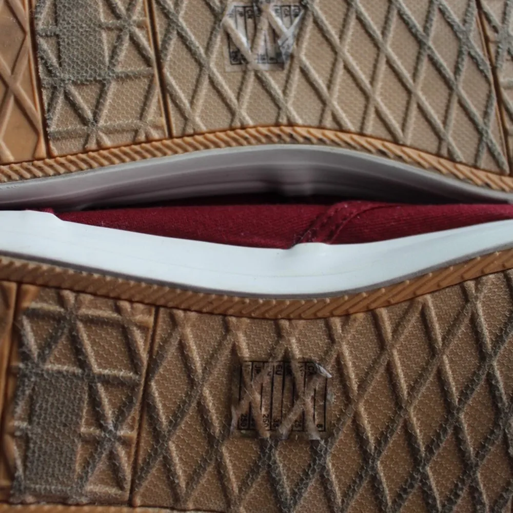 f21 burgundy low top canvas sneakers - Image 3