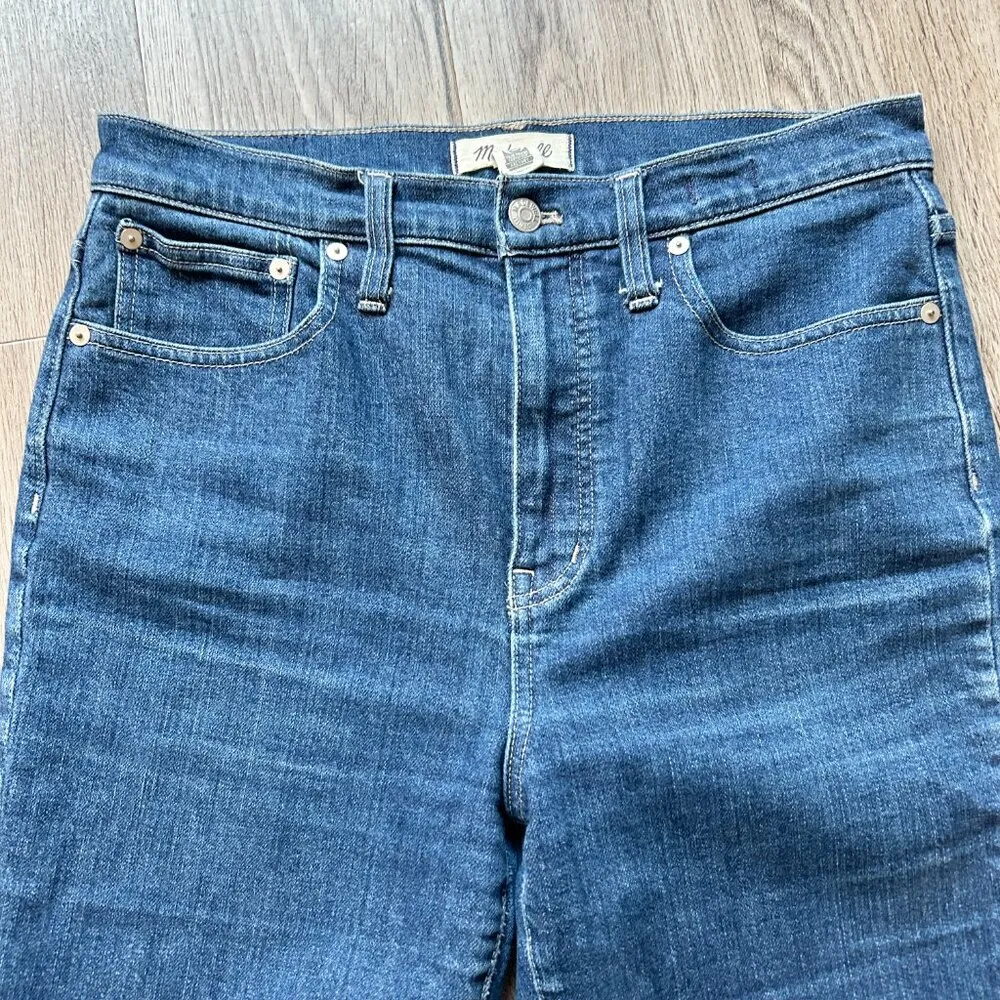 Madewell Dark Wash Slim Demi Bootcut Jeans with Raw Hem Size 29 - Image 3