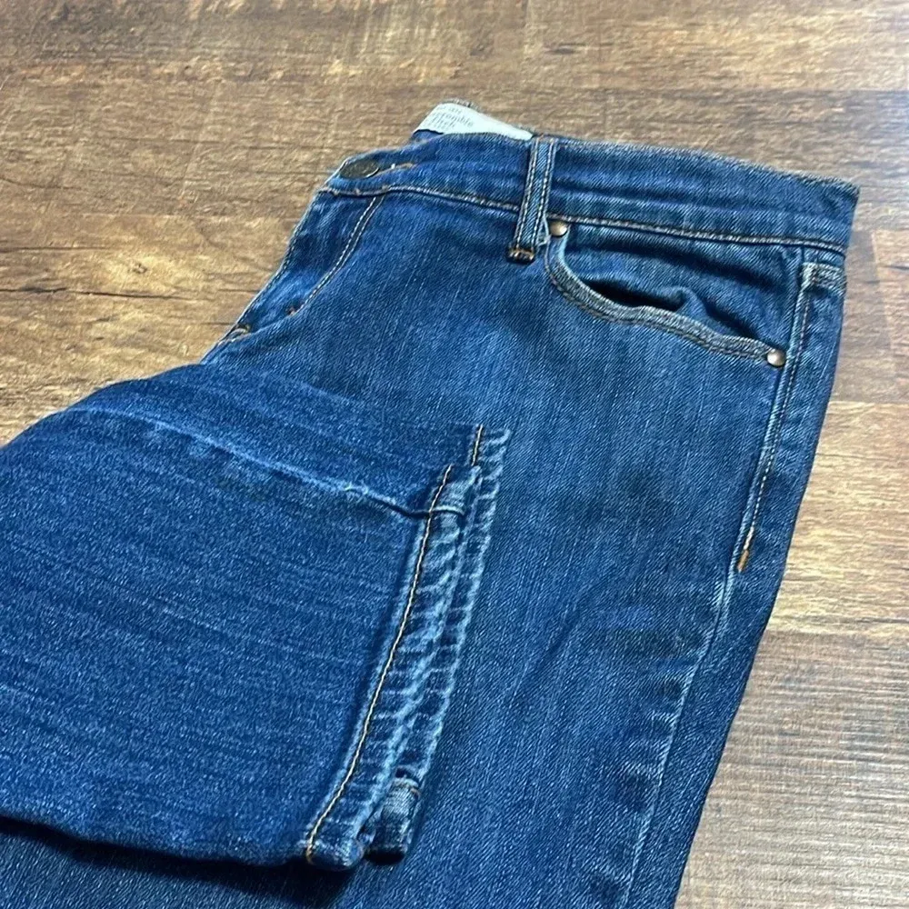 Abercrombie and Fitch straight size 4R Y2K low rise jeans - Image 4