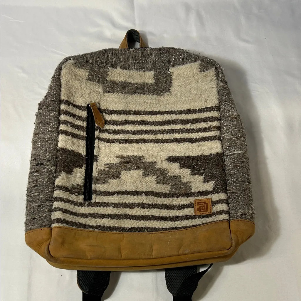 Achiote Guatemalan Goods Backpack Handmade Aztec Western Wool Leather Gray - Image 3