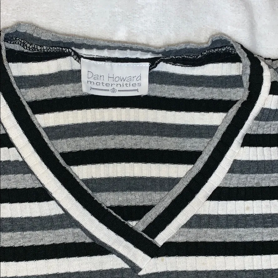 Dan Howard Maternity Striped Short Sleeve Shirt Black Size undefined - Image 3