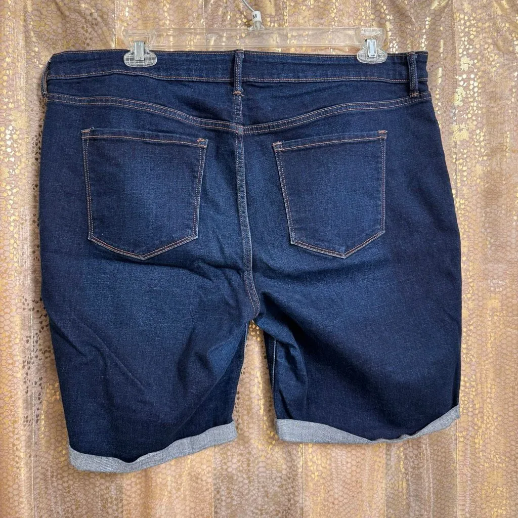 Old Navy High-Waisted Wow Jean Bermuda Shorts Dark Wash 9" Inseam Size 18 - Image 2