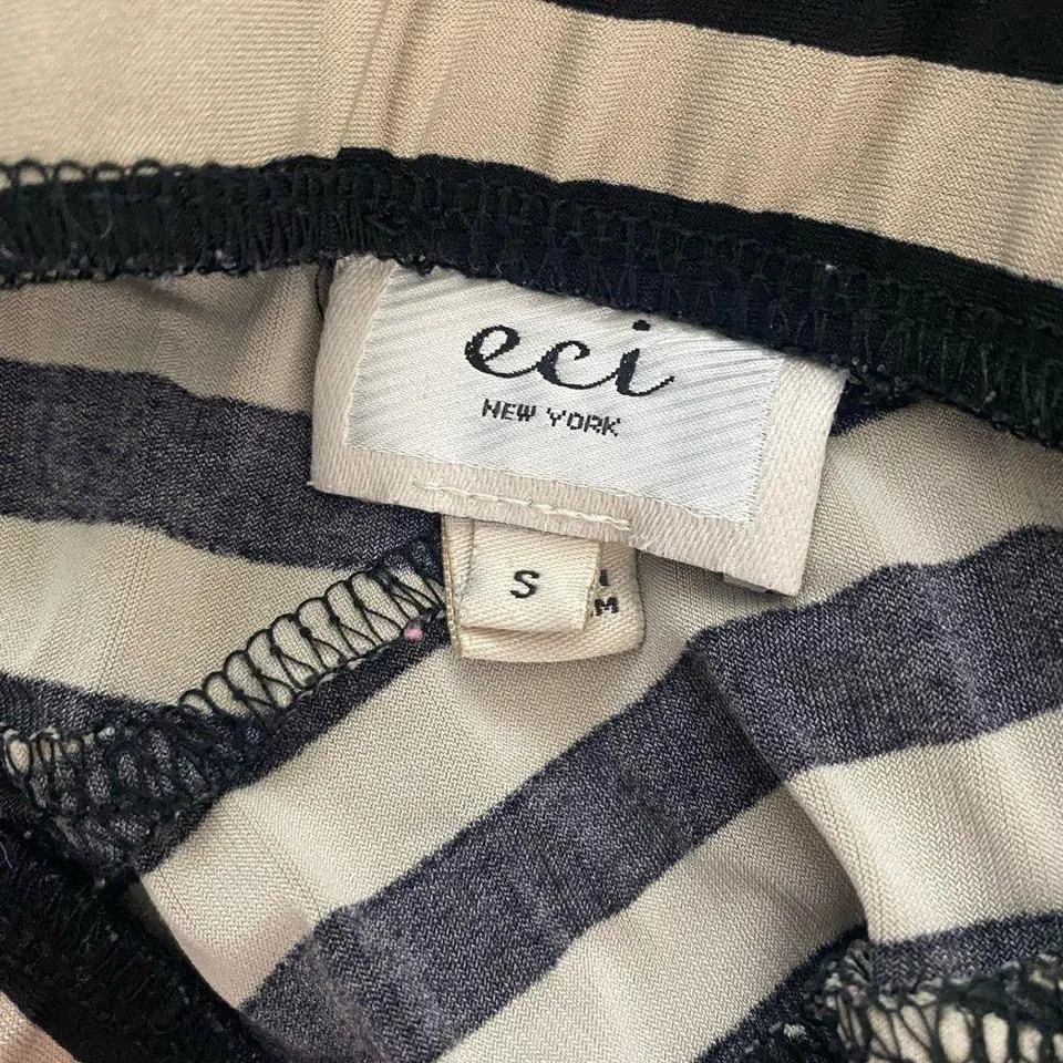 ECI New York SZ S black and beige striped strapless maxi dress - Image 4