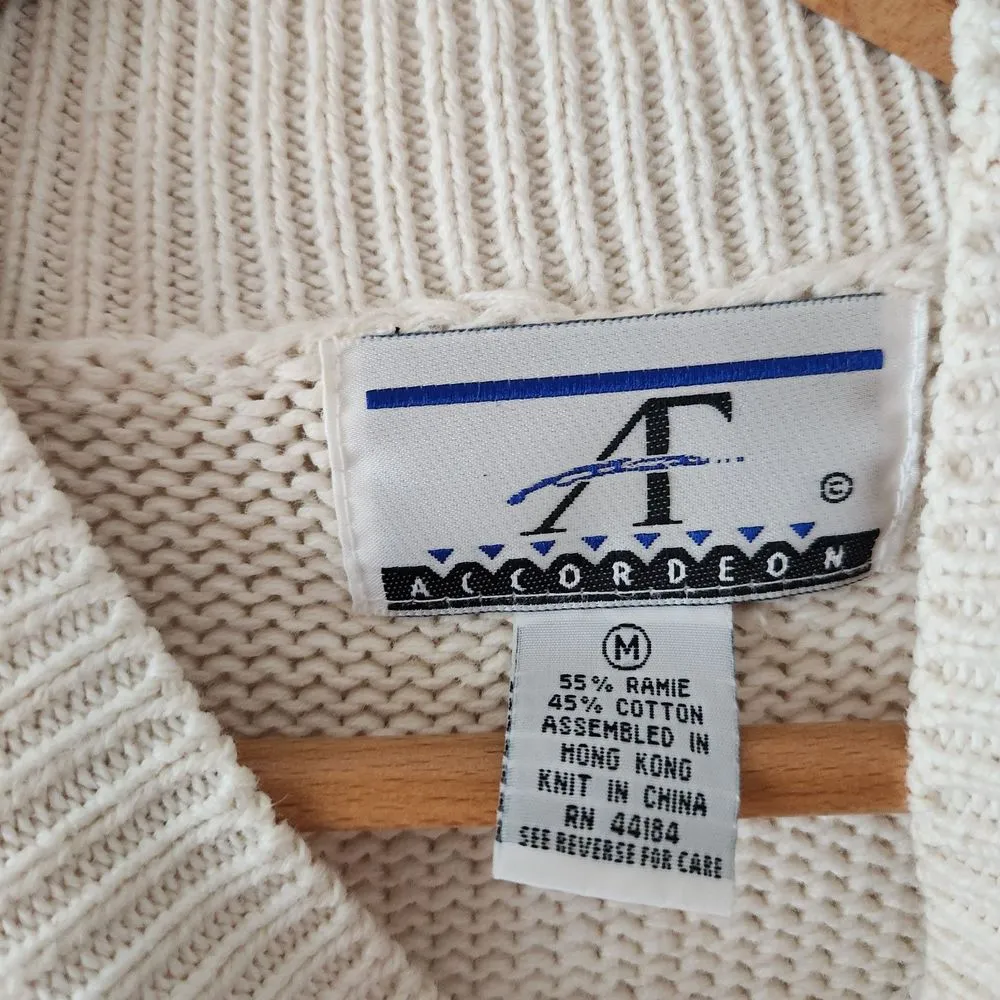 Vintage Accordeon Ivory Embroidered Flowers Floral Knit Sweater Grandma Cottage Pink Size M - Image 3