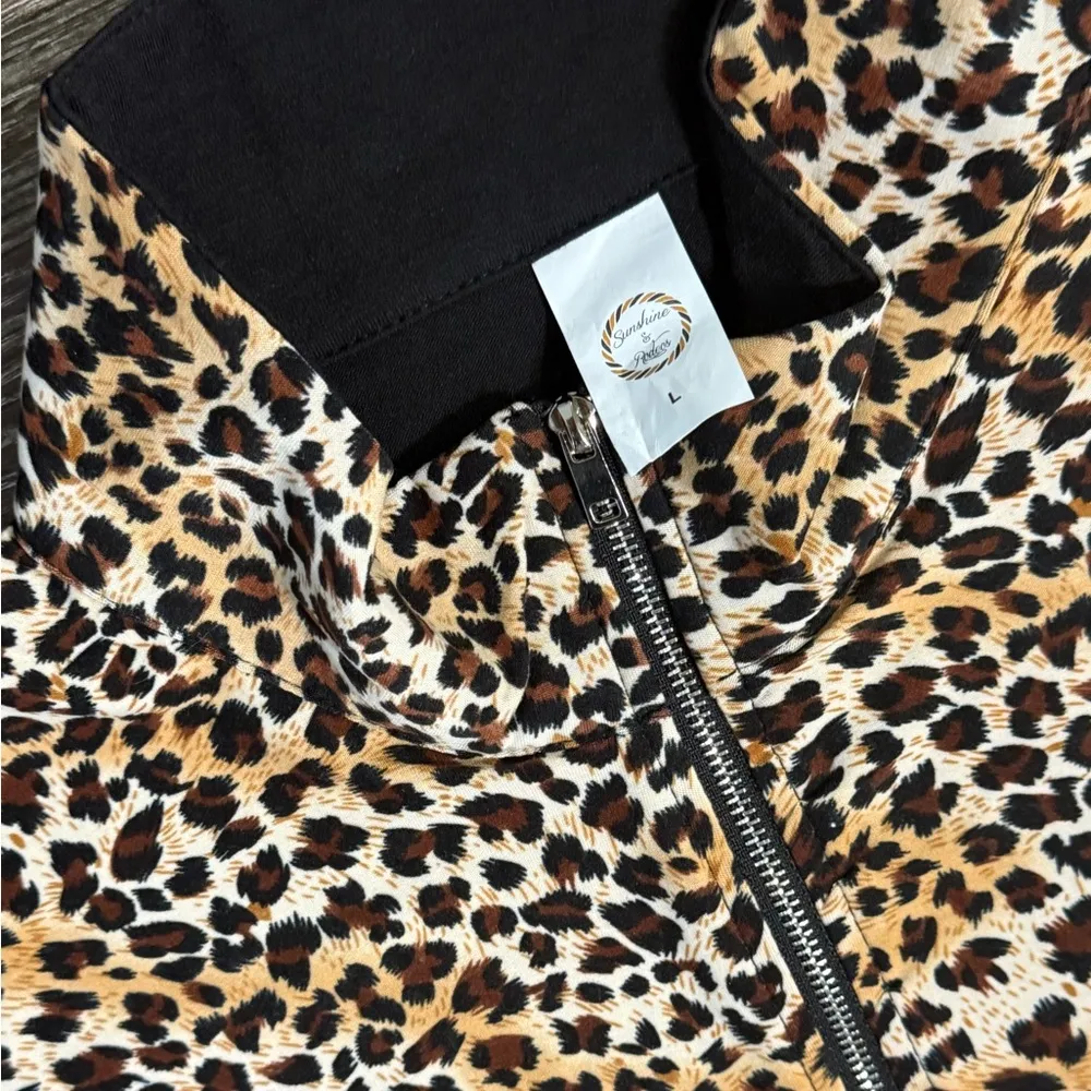 Leopard Print Zip - Image 4