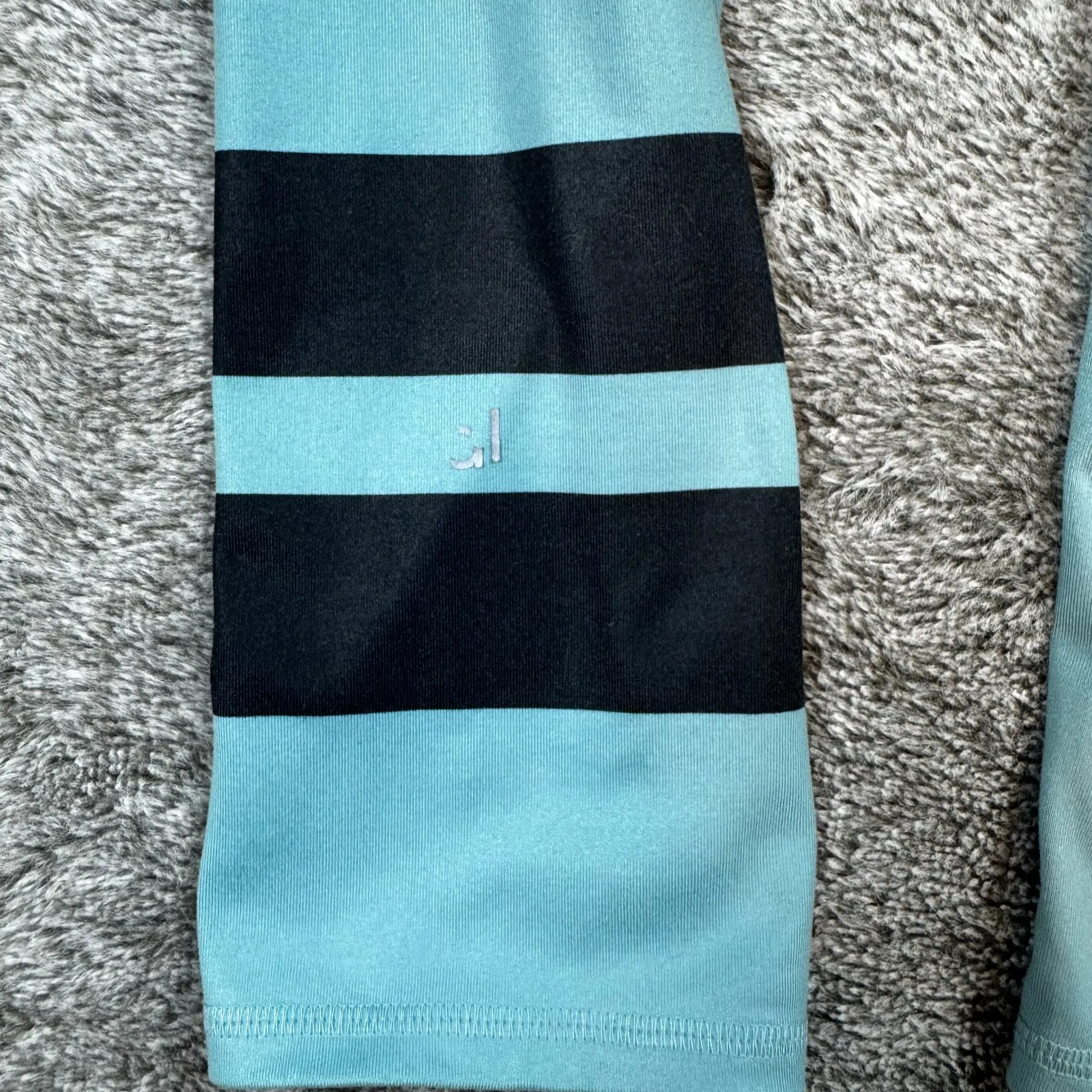 ALO Yoga Airbrush Leggings Women's XS Gradient Evermint - Image 7