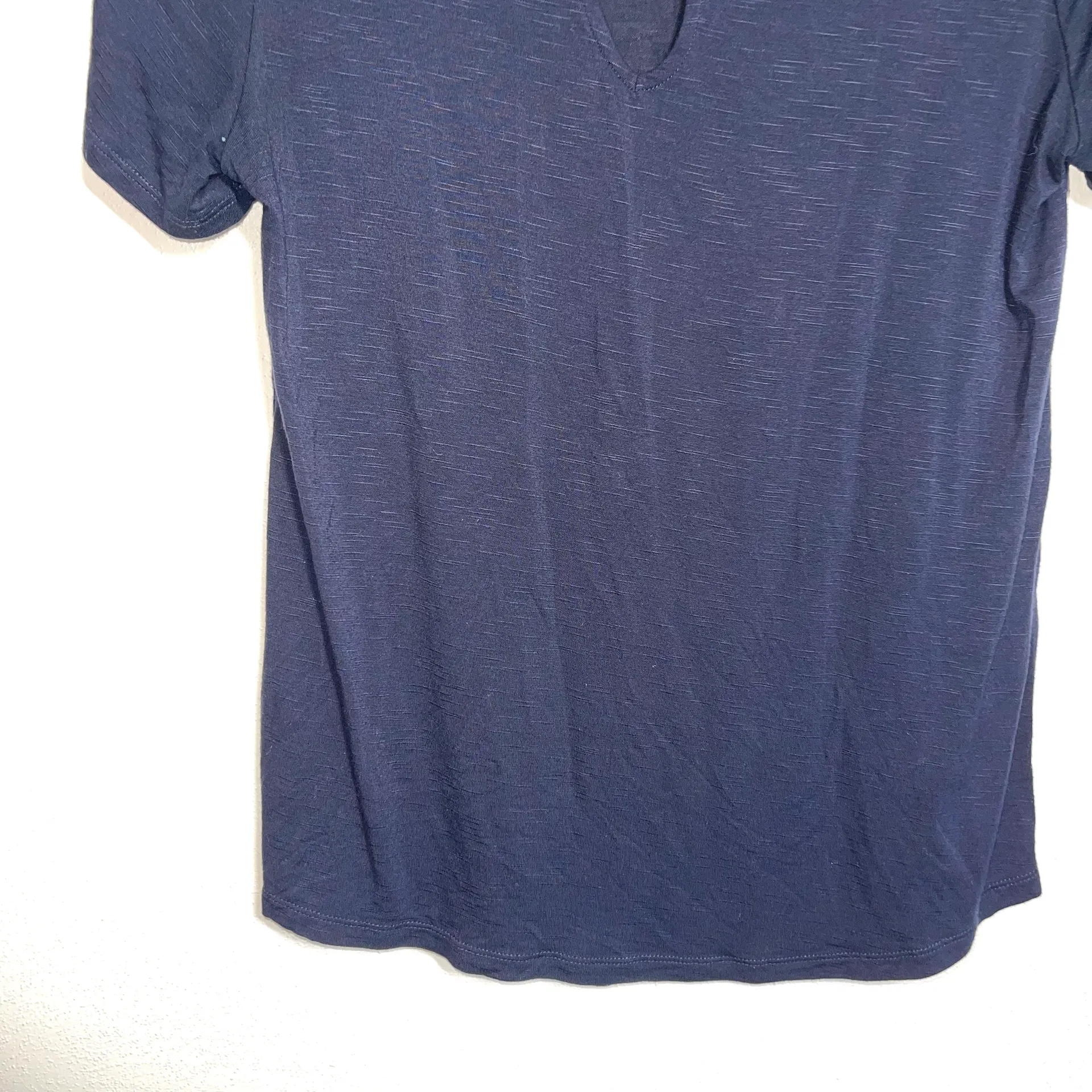 Maurices 24/7 Navy Blue Keyhole Strappy Front Short Sleeve Tee - Image 4