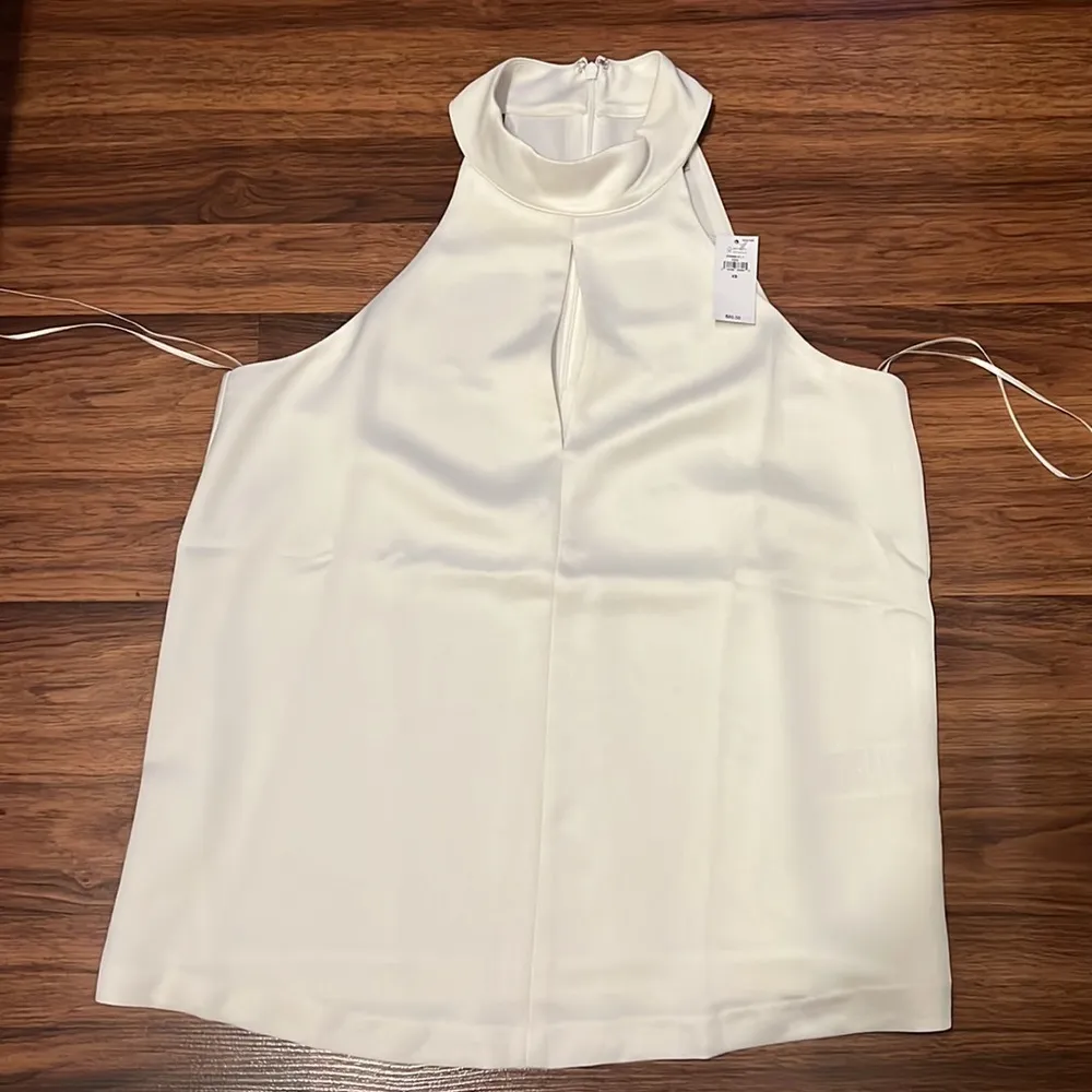 Nwt LILI SATIN TOP - Image 2