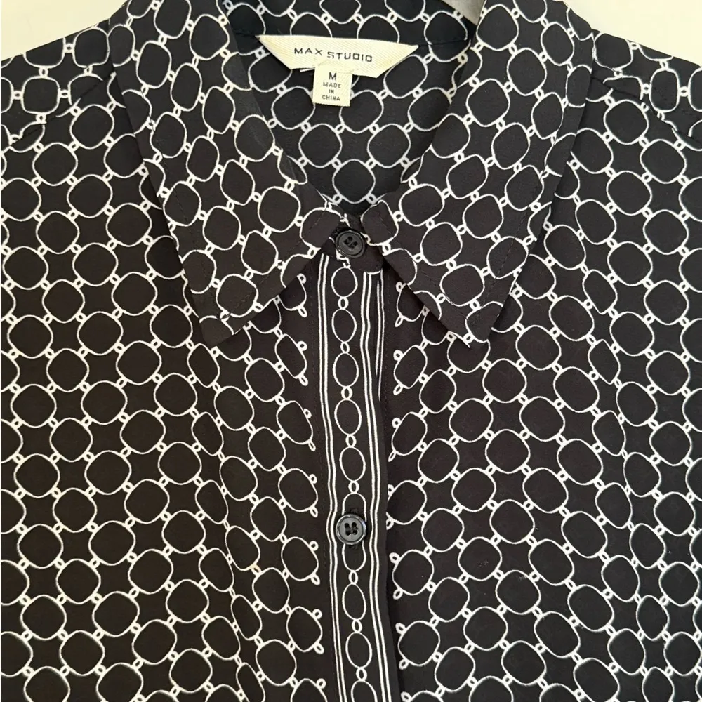 MAX STUDIO Printed Long Sleeve Button-Up Shirt Size Small - Like New - Worn Once - Image 3