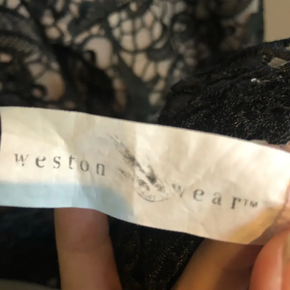 Julienne W Half Sleeve Lace‎ Sheath Dress Medium Black - Image 8