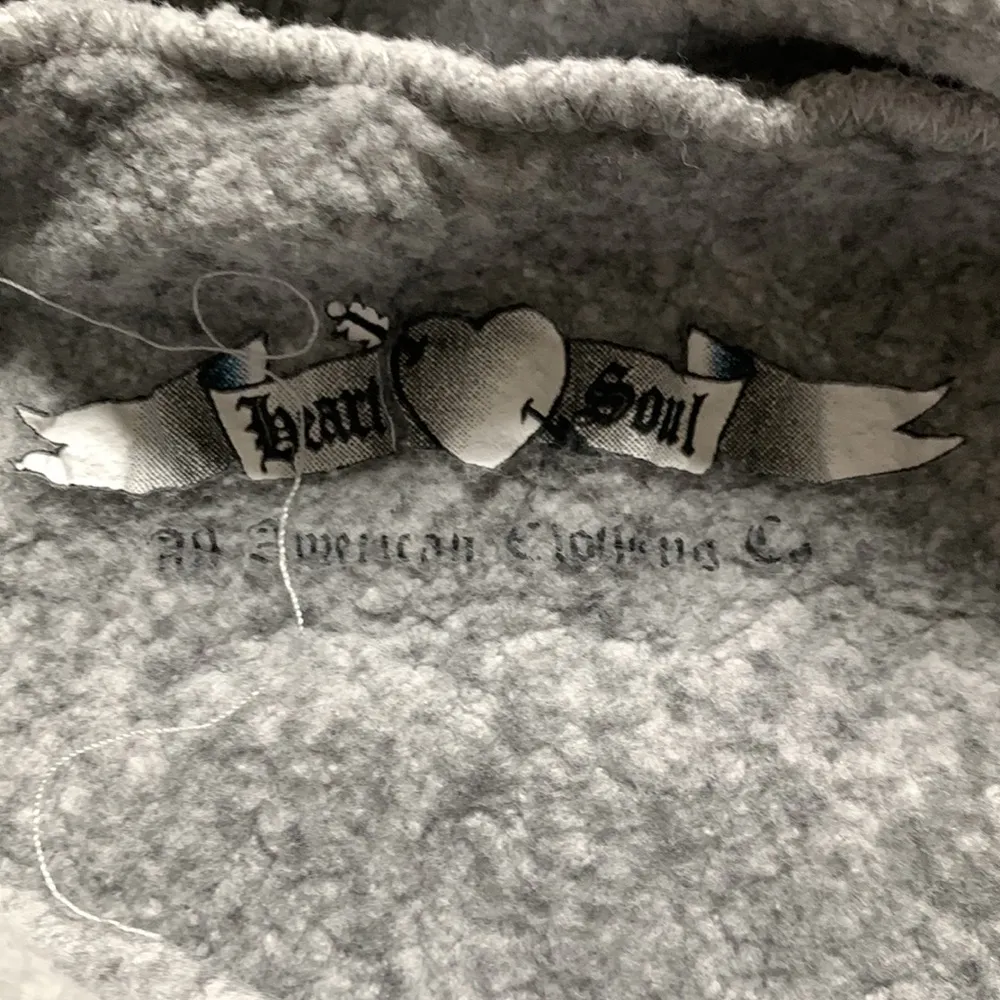 Soul cycle cropped hoodie - Image 4