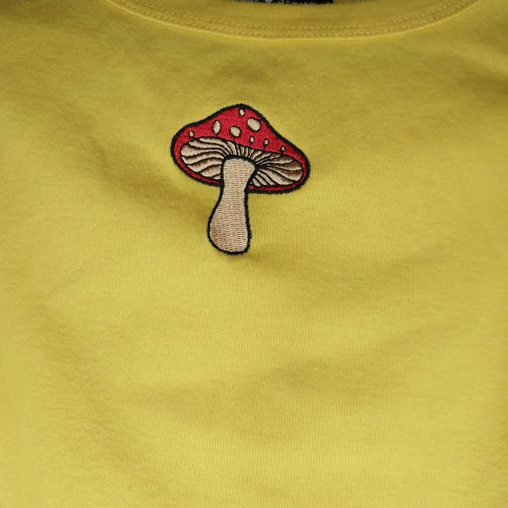 Social Scene Cropped 90's Yellow Sleeveless Top with Mushroom Embroidery Size XS - Image 2