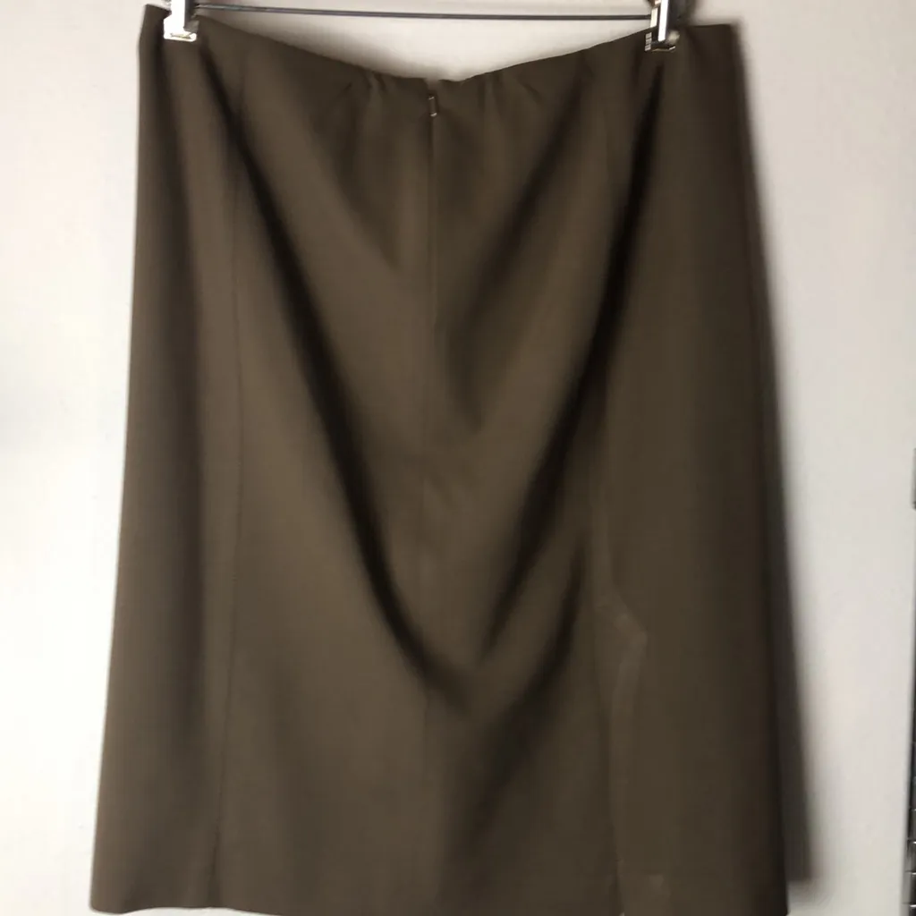 WORTH Dark Olive Green Suit. Size 14 - Image 12