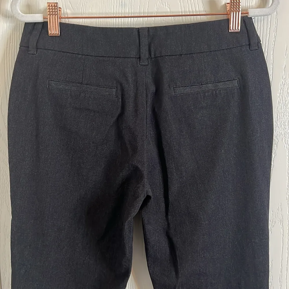 Faded Glory Grey/Black Business Trouser Cropped Pants. Size 6 - Image 7