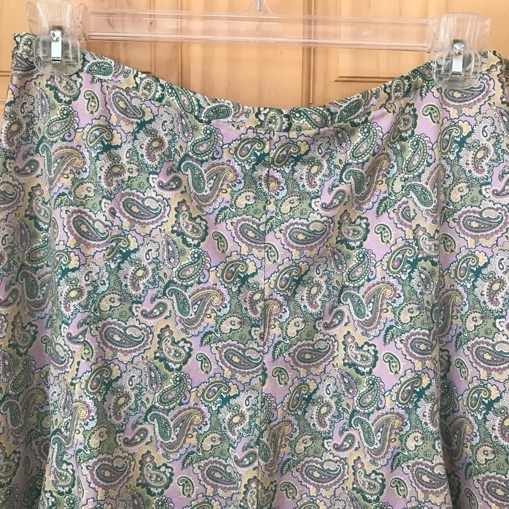 𝅺Villager Liz Claiborne pastel Paisley Print A-line Skirt Size 12 - Image 8