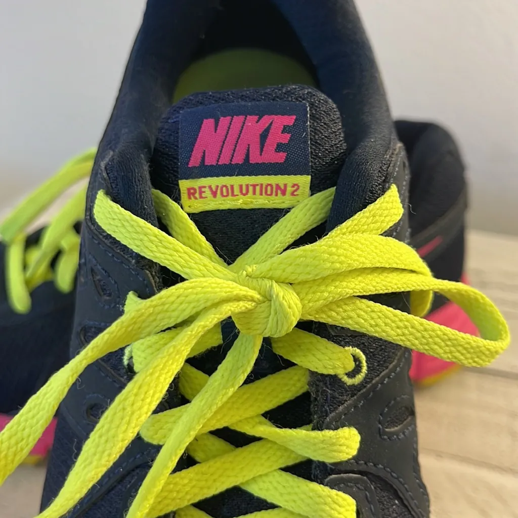 Women’s Nike Revolution 2 Running Shoe - Image 4