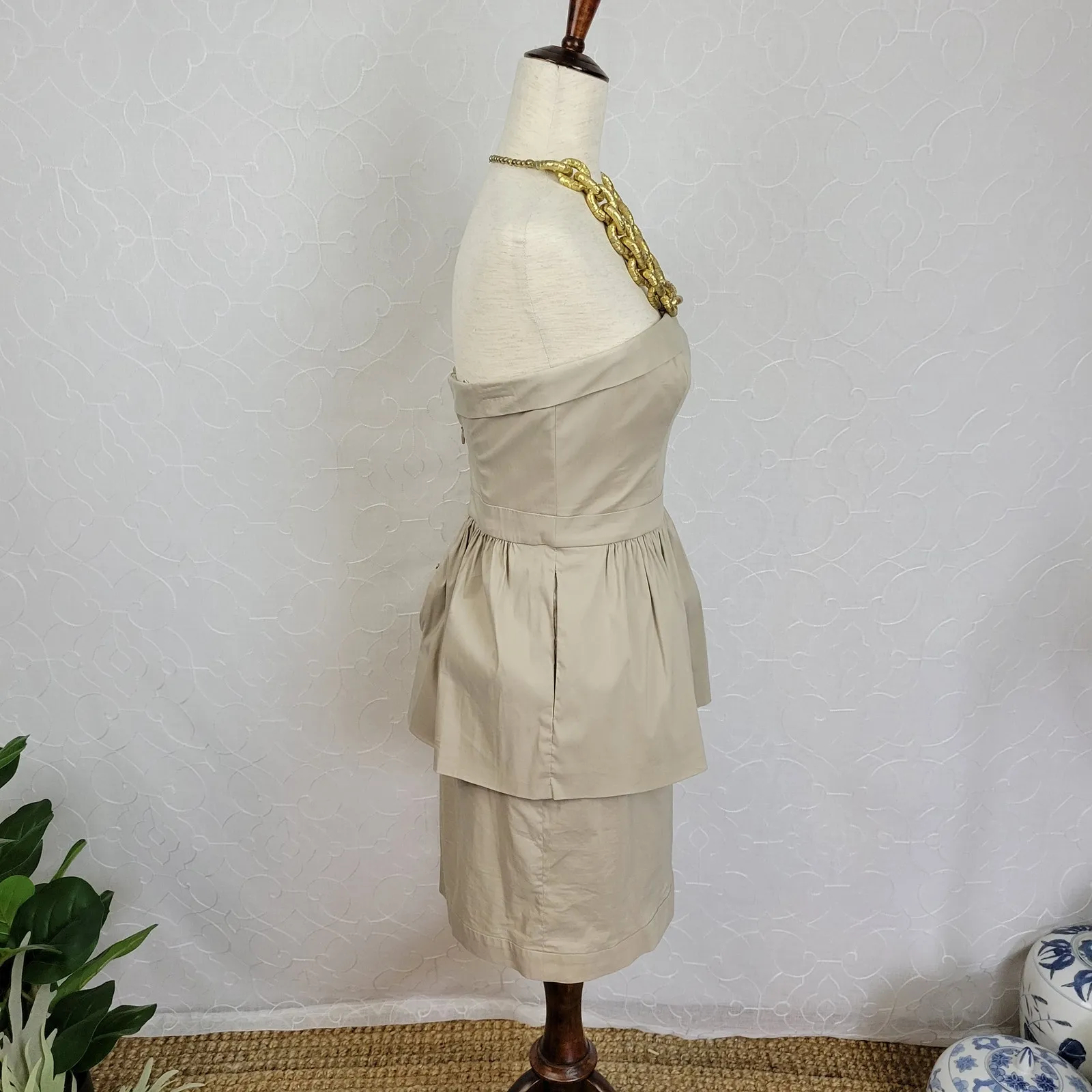 BCBG MaxAzria Huxley Dress Womens 4 Pumice Tan Khaki Strapless Peplum‎ Cocktail - Image 6