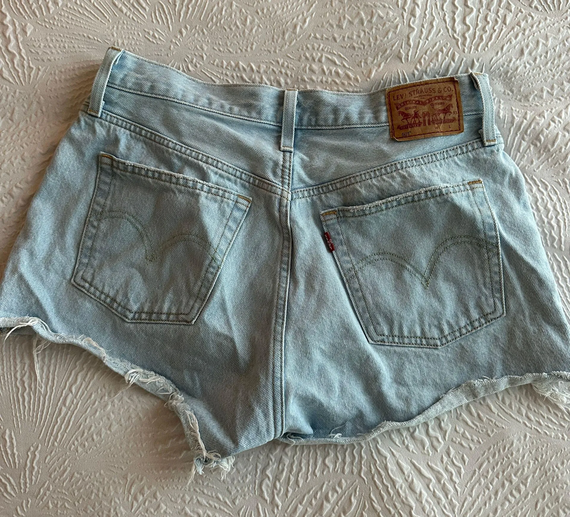 Levi’s 501 Shorts - Image 2
