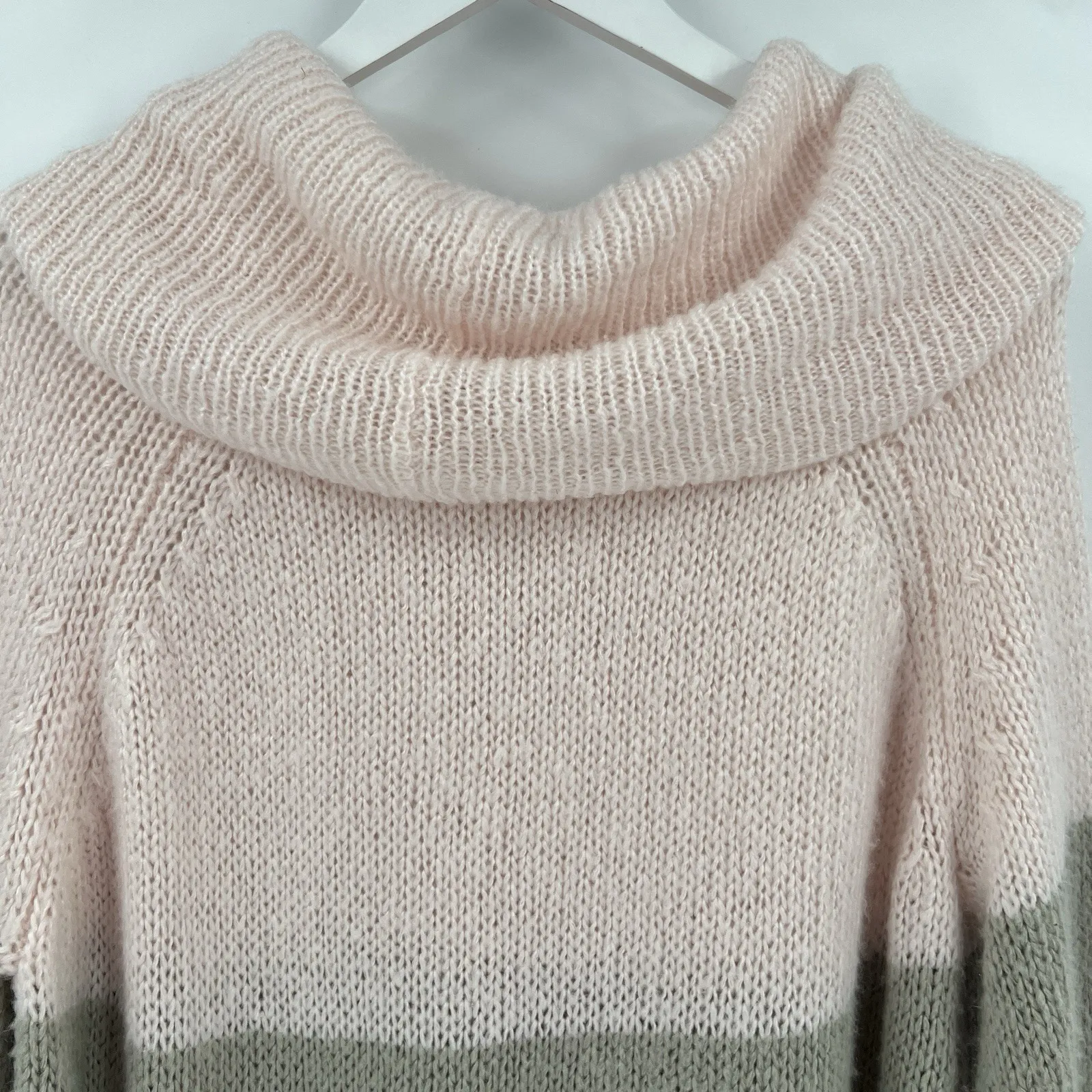 Wooden Ships Pink Gray‎ Colorblock Cowl Neck Wool Blend Sweater Women's Size M/L - Image 6
