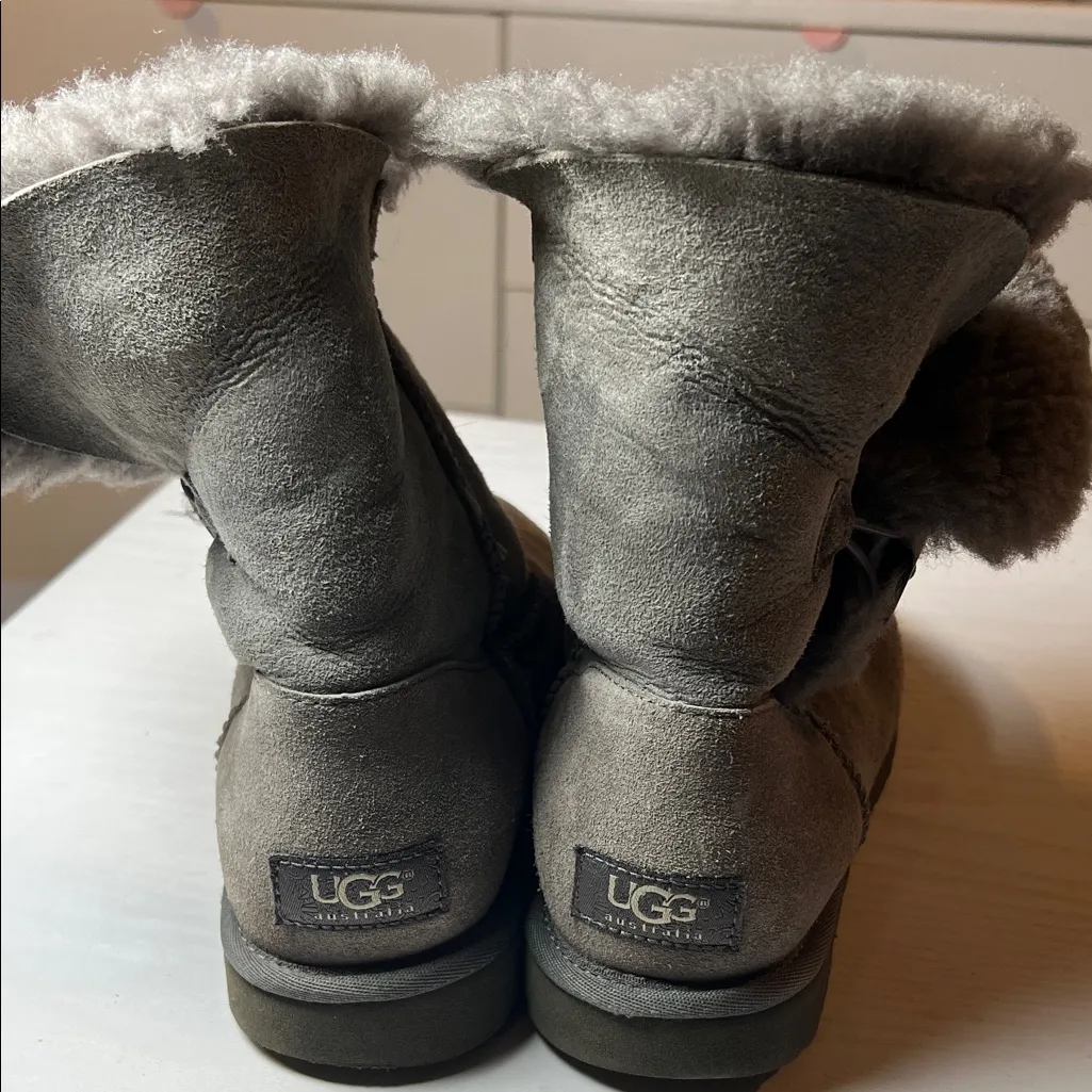 UGG Classic Gray Sheepskin Boots - Image 2