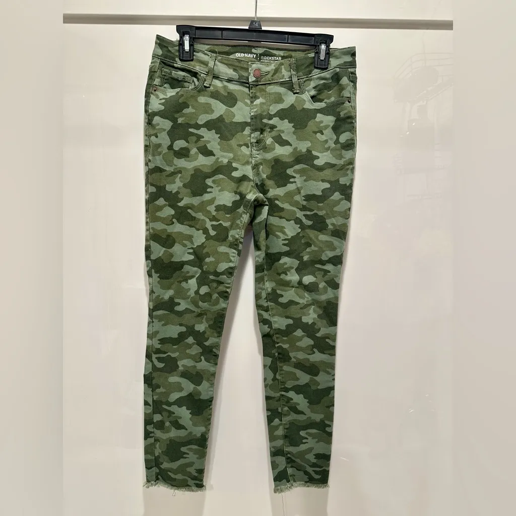 Old Navy - Camo Rockstar Jeans with Raw Hem - Brand New Condition! - Image 2