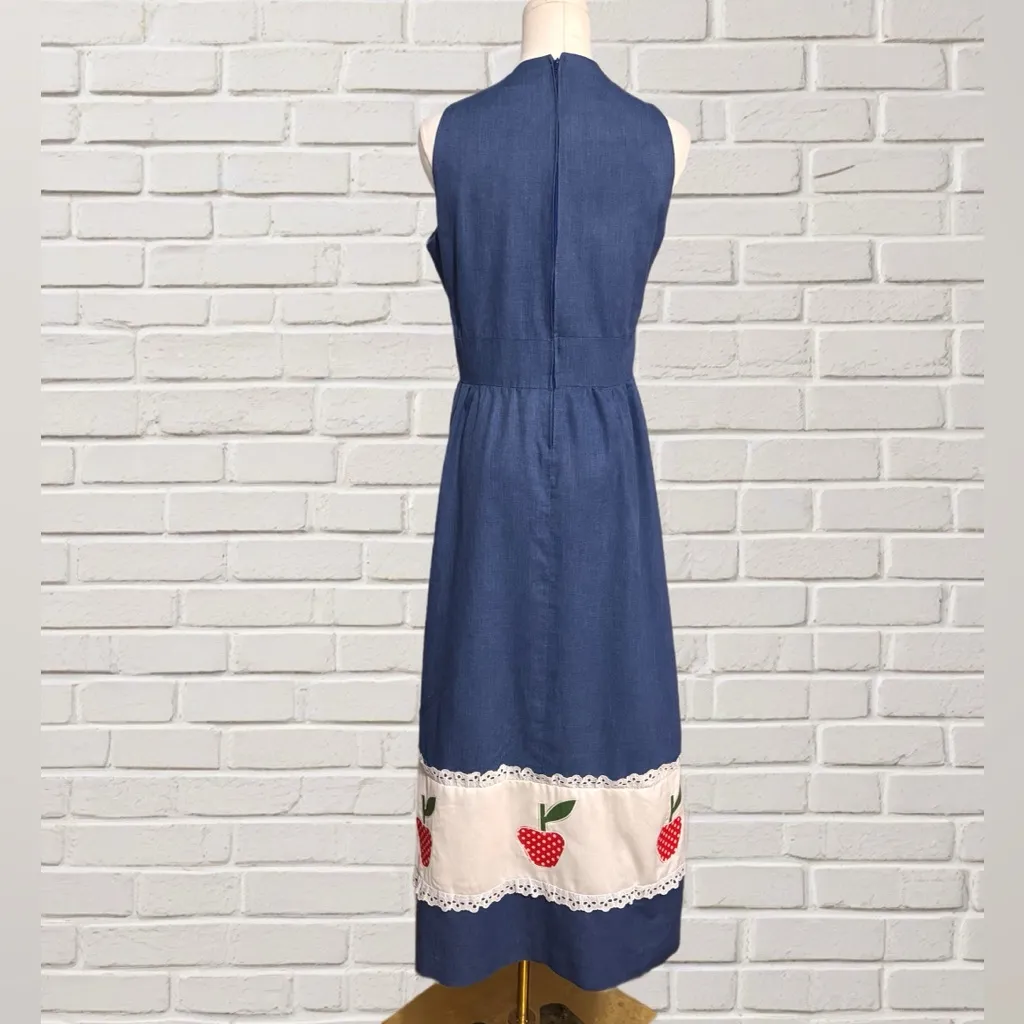 Vintage 1970s Park East bySwirl Chambray Dress Apple Appliqué Blue Cottagecore Size undefined - Image 3