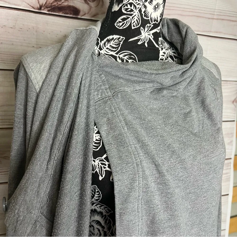 Lululemon  Coast Wrap Heathered Mod Medium Grey - Image 9