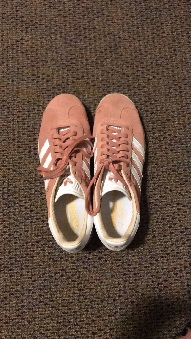 Adidas Pink  Sneakers - Image 4