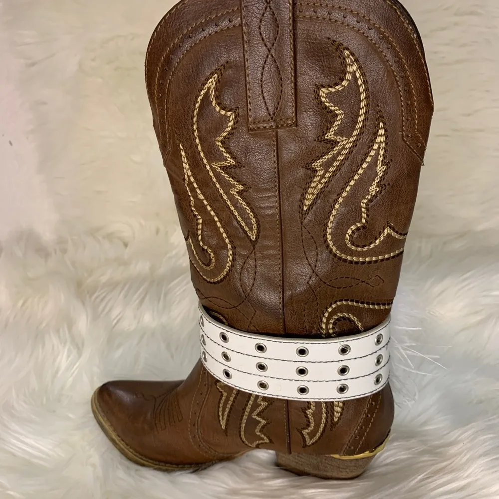 Handmade Removable Women’s Boot Bands/Cuffs White - Image 4