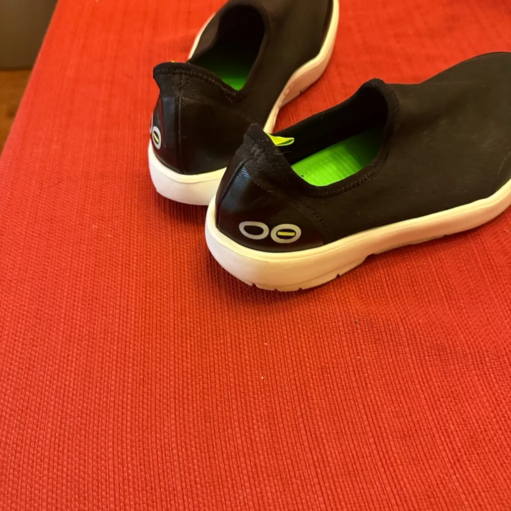 Black Slip - Image 5