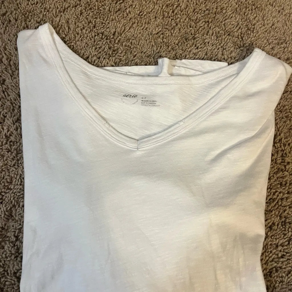 Aerie White V-Neck T-Shirt - Image 5