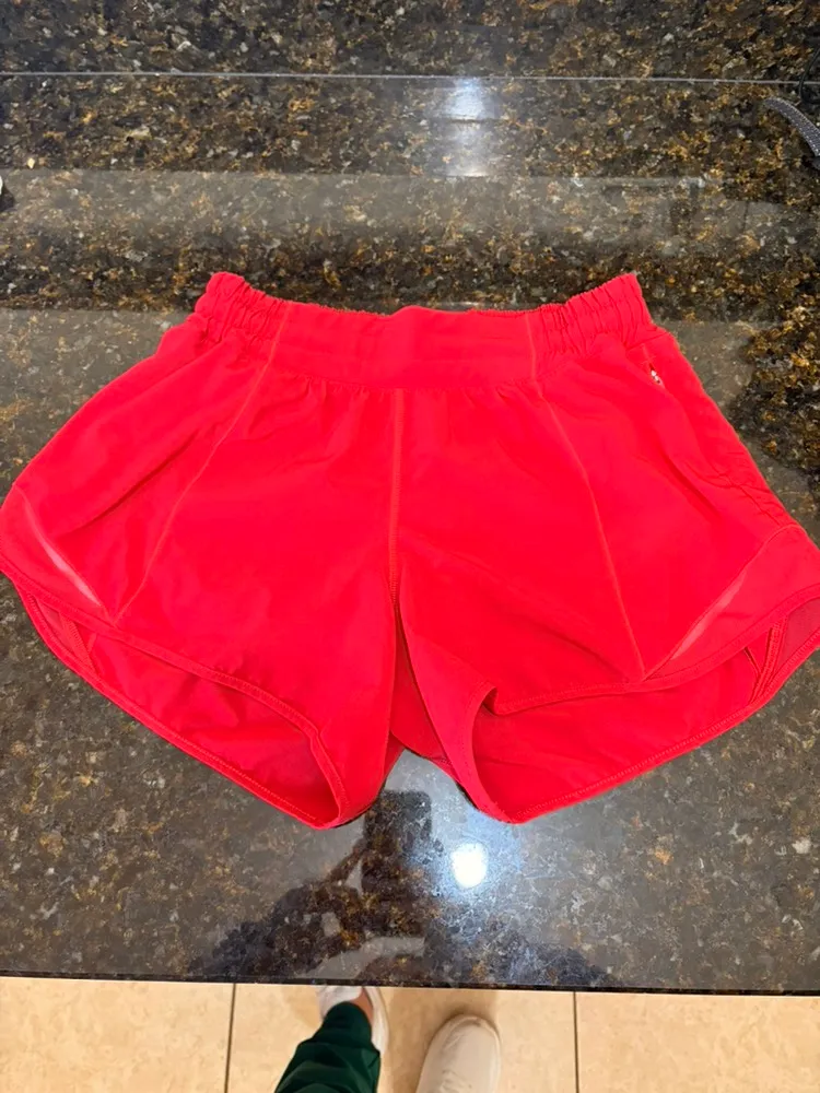 Lululemon Shorts 2.5" - Image 5