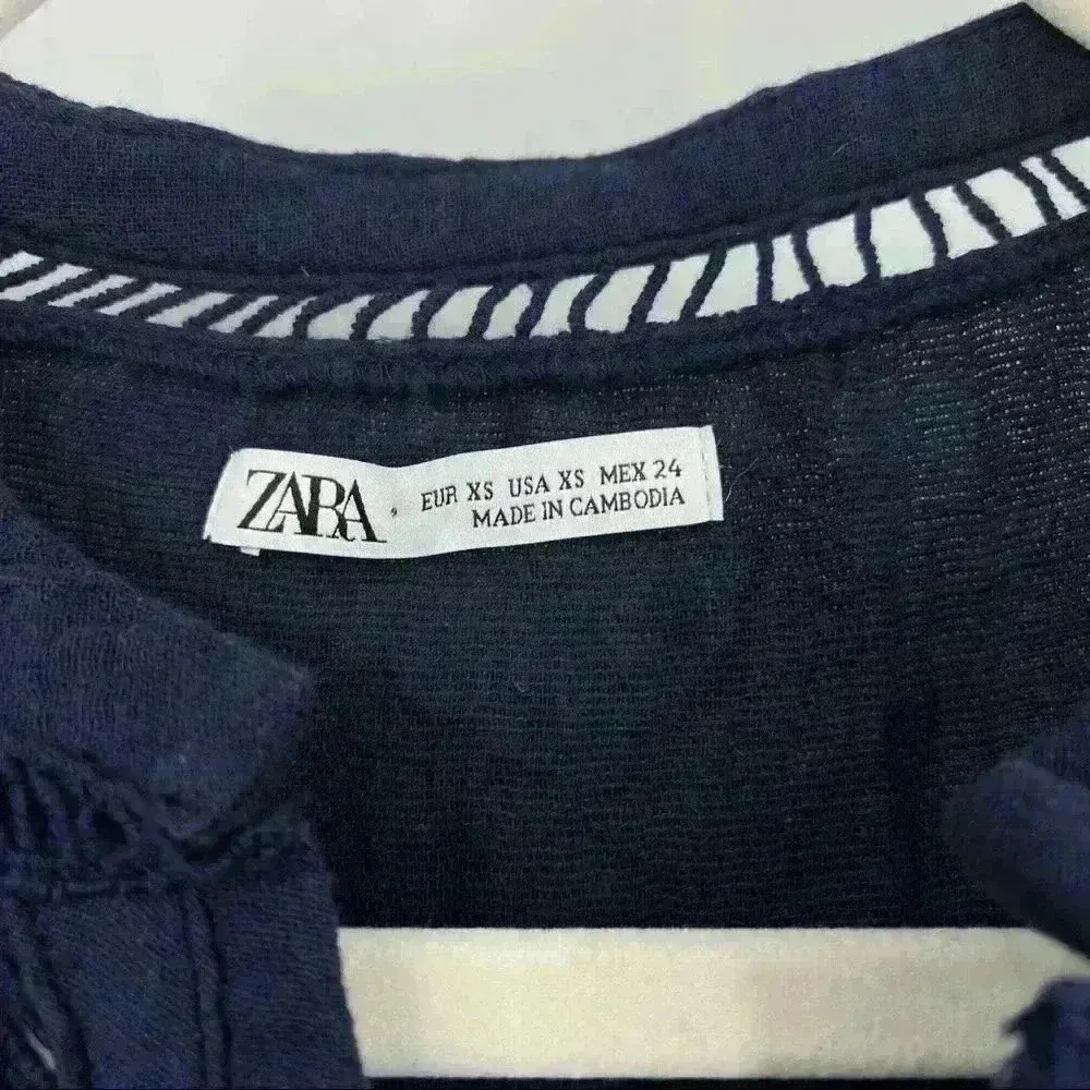 ZARA‎ Navy Lace Insert V-Neck Tunic Top Size XS - Image 12