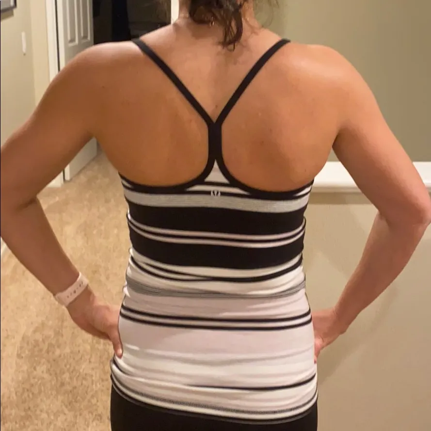 lululemon striped power Y tank size 4 - Image 2