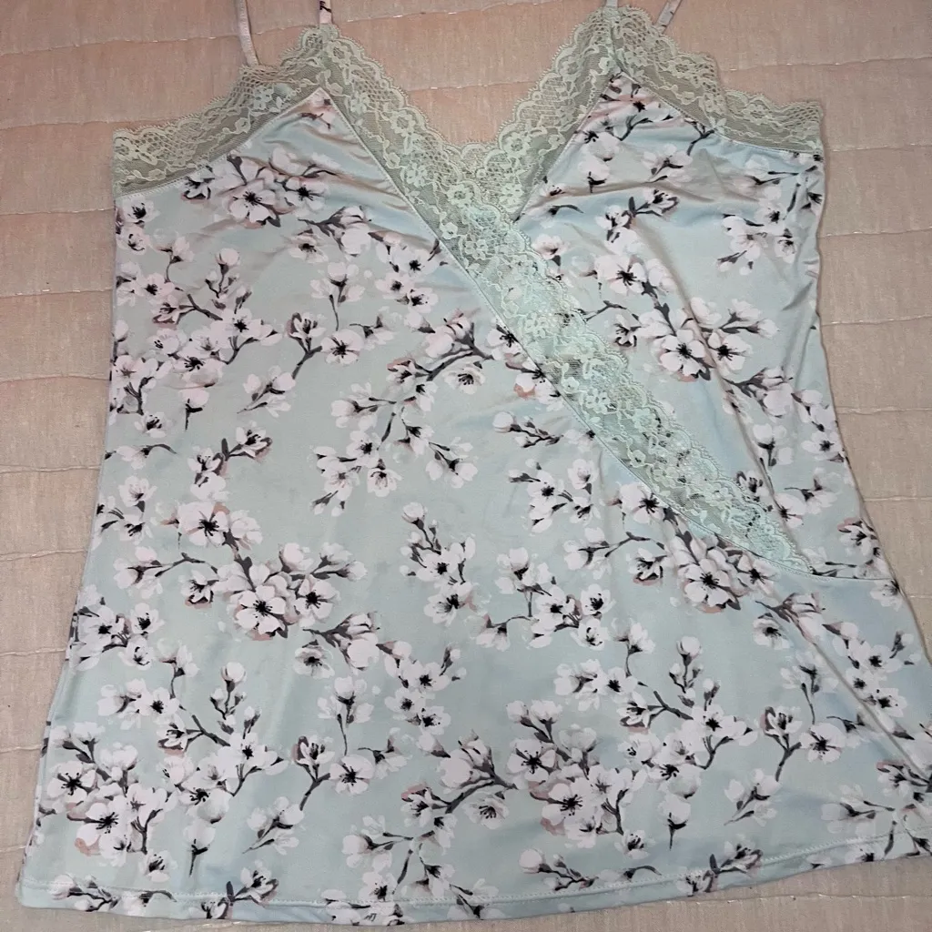 Vince Camuto Light Blue Floral Lace Trimmed Pajama Set Size Large - Image 5