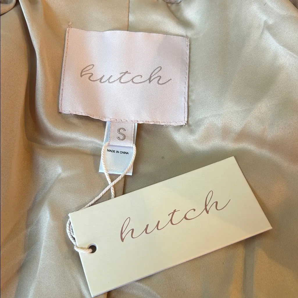 Hutch Dutton Wool Blend Coat in Cream Black Rose NWT Size Small - Image 8