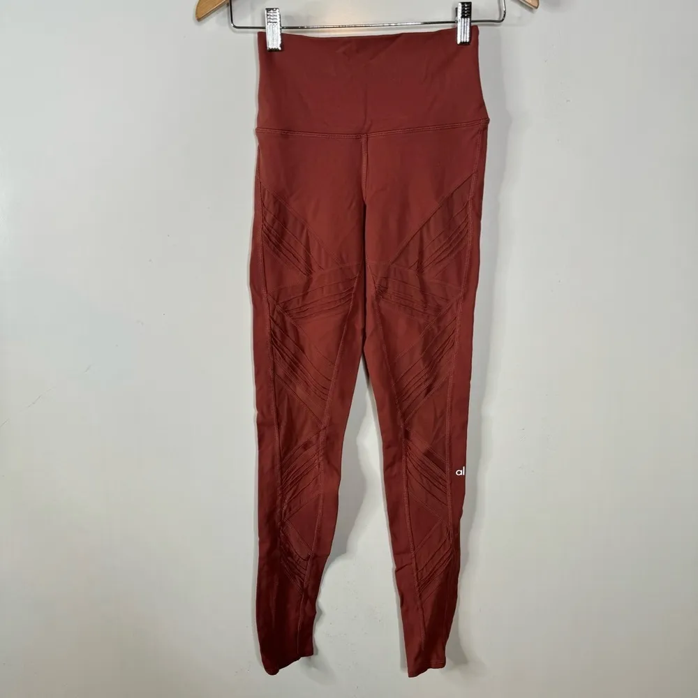 Alo‎ Yoga Mauve Mesh Criss Cross Leggings Size Xsmall - Image 3