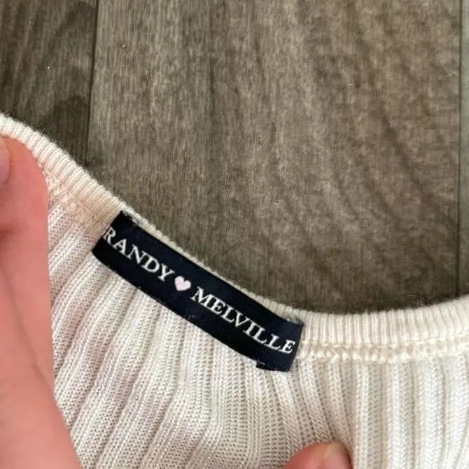 Brandy Melville button up zelly cream beige knit long sleeve top - Image 3