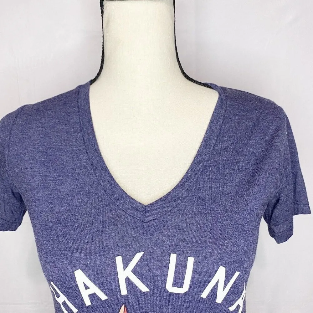 Disney Lion King Hakuna Matata Blue V-Neck T Shirt Size Small - Image 3