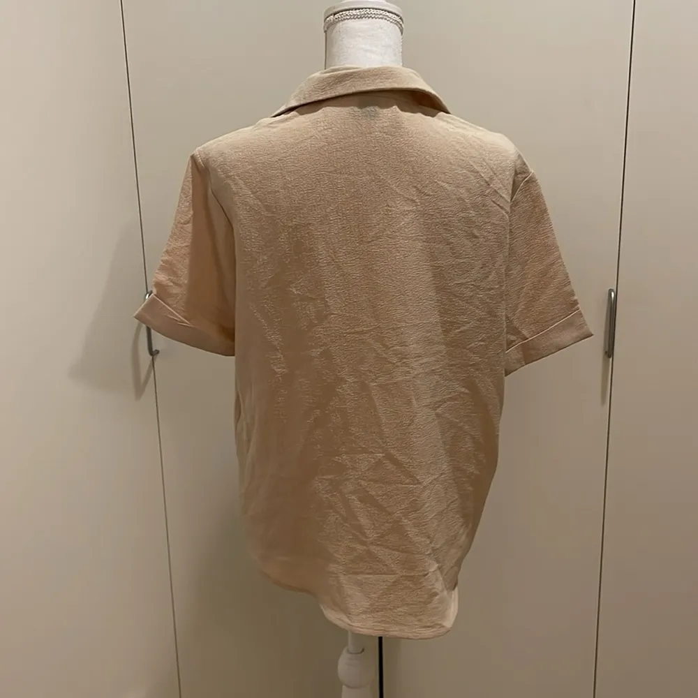 Tan short sleeve matching set size small nwot #29 - Image 4