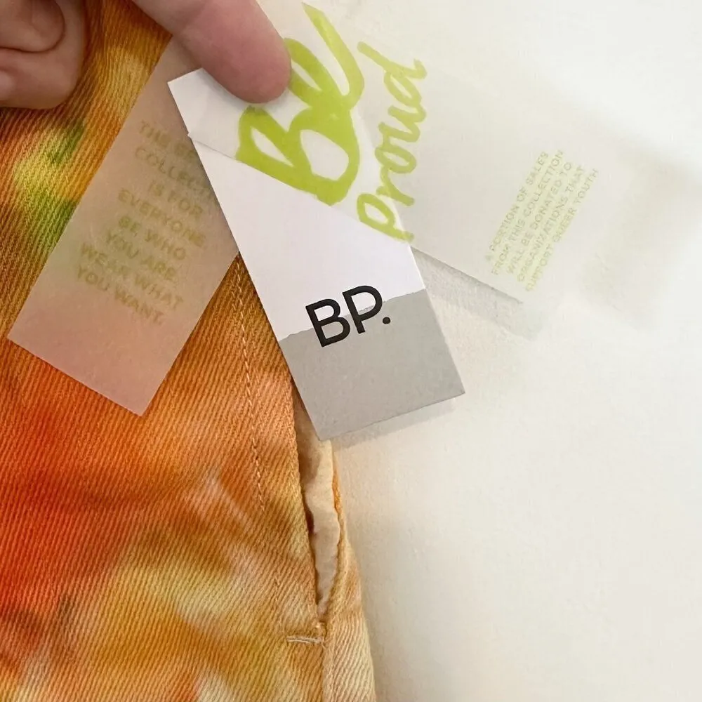 NWT BP by Nordstrom Elastic Waist Multicolor Tie Dye Cutoff Shorts - Size: XS - Image 3