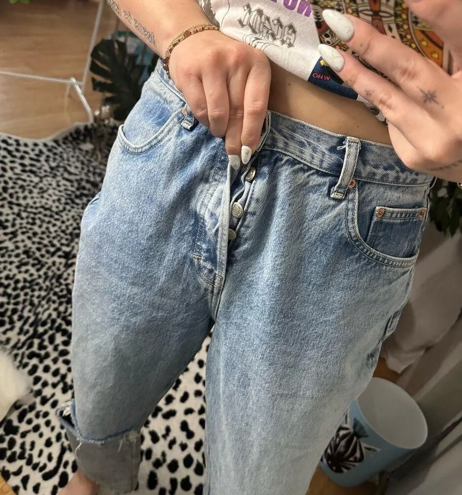 Topshop Editor Distressed Denim Light Wash Jeans Ankle Size 32 - Image 5