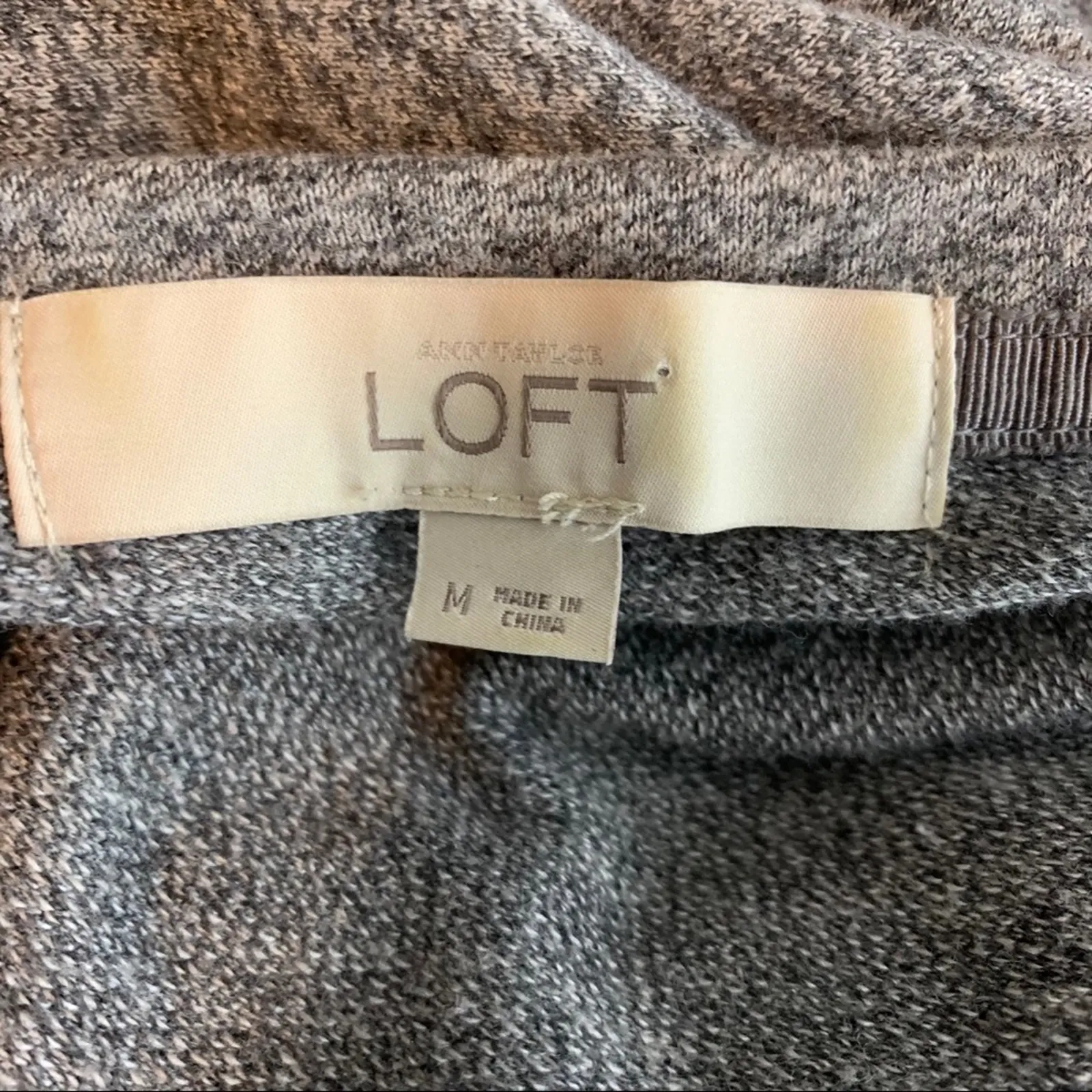 Loft grey scoop neck jewel‎ accent medium - Image 4