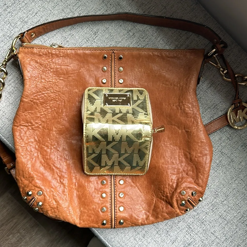 Michael Kors purse and gold wallet / Pre-loved - Image 6