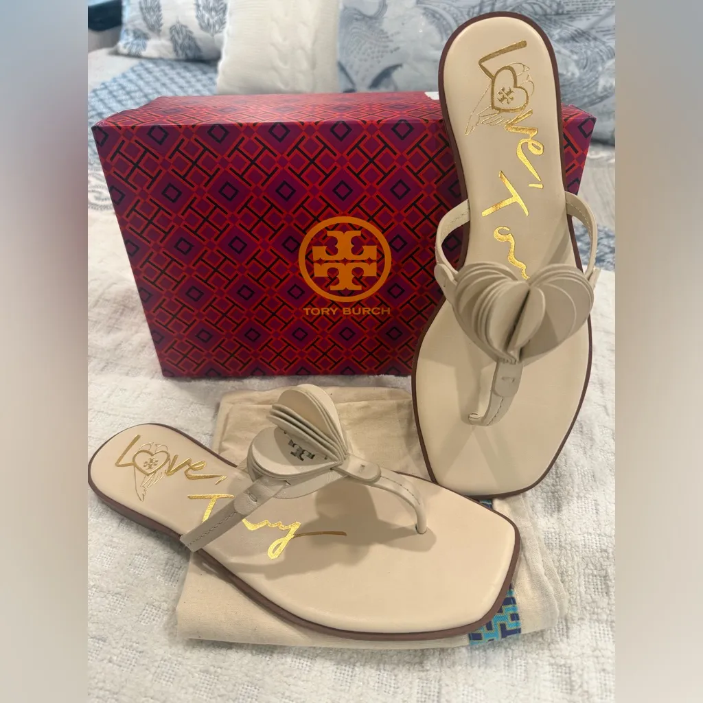 Tory Burch Limited Edition Heart Thong Sandal in New Cream, NIB! - Image 3